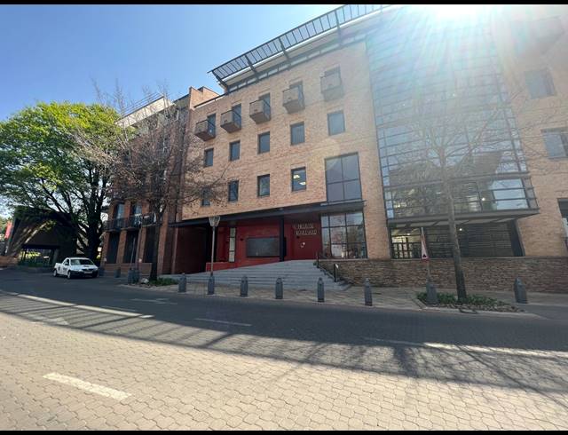 102M² OFFICE TO LET IN MELROSE ARCH